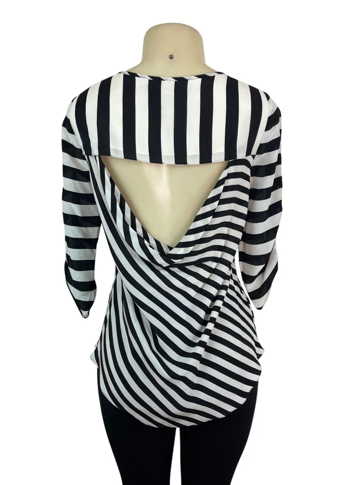 Blusa BCBGMaxAzria para mujer blanca y negra a rayas de seda espalda abierta talla S Foto 3 de 4