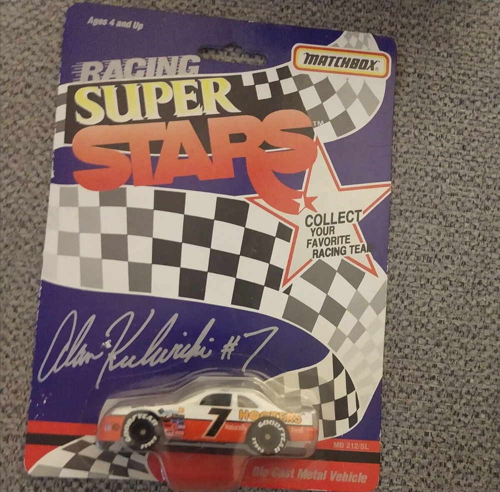 ALAN KULWICKI #7 HOOTERS MATCHBOX Super Stars 1/64 DIECAST CAR ON cardboard