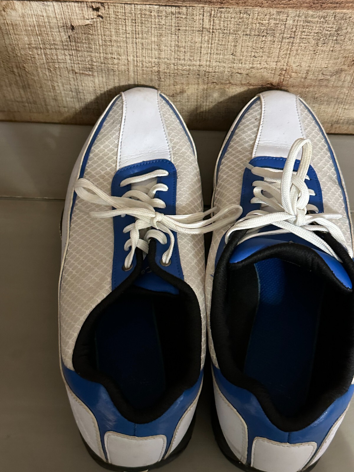 CALLAWAY CHEV AERO II GOLF SHOES SIZE 12 M177-16 WHITE W/ BLUE ACCENTS