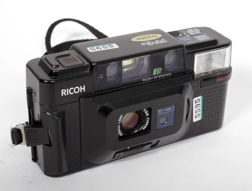 Ricoh FF-3af 35mm compact camera with 35mm F3.2 lens #5595