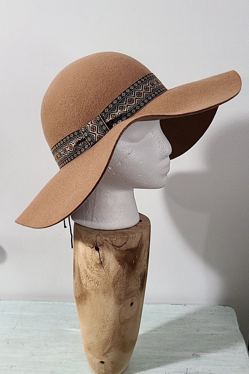 Theodora & Callum Black and White Wide-Brim Straw Hat Theodora & Callum T&C white straw beach Hat One Size hidden  main image 4