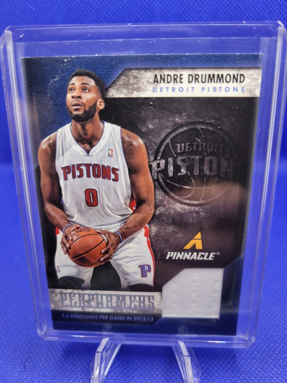 ANDRE DRUMMOND - 2013-14 PINNACLE PERFORMERS PATCH 