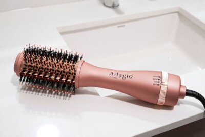 Infrared Blowout Brush, 3-in-1 Hair Styler Brush rose gold and pink color. 