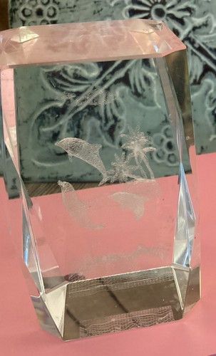 Crystal Glass Cube 3" Laser Etched Holograph Dolphins Paperweight - Picture 4 of 6