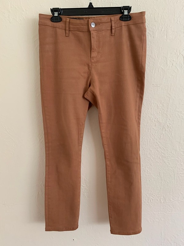 Armani Exchange Cropped Skinny Pants Size 31.