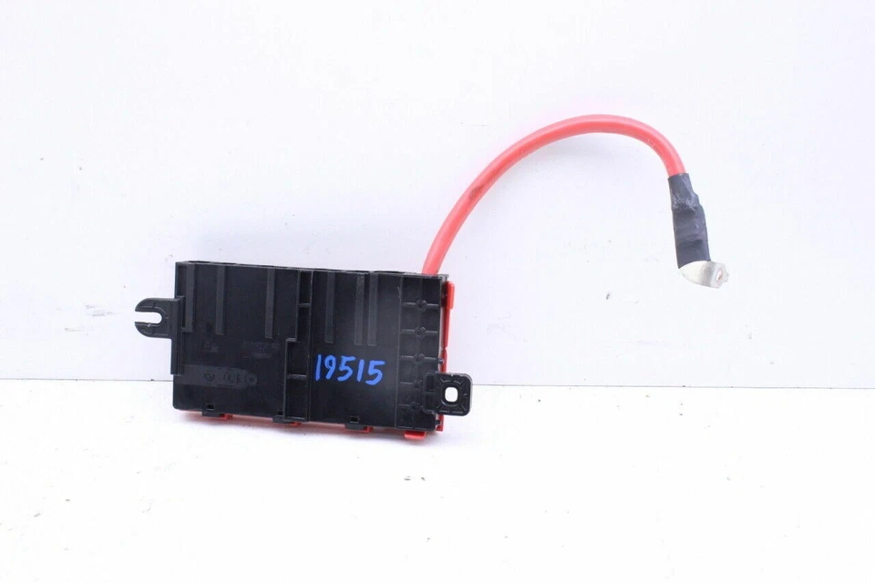 BMW M4 2015 caja de distribución de energía de batería OEM usada Foto 2 de 4