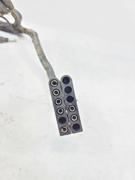 Arnés de cables de motor FIFTH AVE 1985 556911 Foto 3 de 4