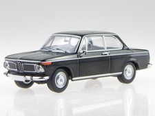 BMW 1600-2 Typ 114 1968 black diecast model car 940022101 Maxichamps 1:43