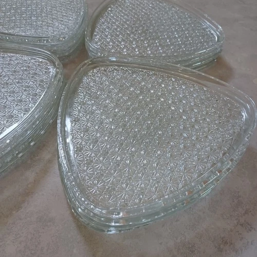 Vtg. Anchor Hocking Triangle Clear Lunch/Snack Plate (Daisy & Button), SET of 16