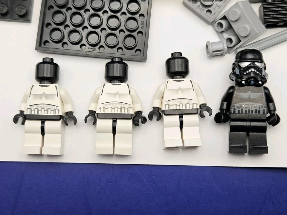 LEGO Star Wars 7667 Imperial Dropship INCOMPLETE w/ Shadow Trooper No Manual Box - Image 3 of 4