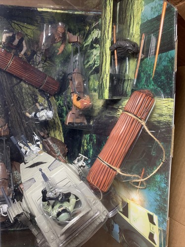 La Batalla de Endor 2007 STAR WARS 30th Anniversary Ultimate Battle Pack NUEVA CAJA - Imagen 5 de 12
