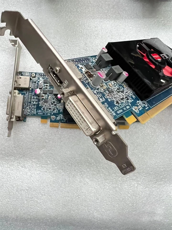 Dell AMD Radeon HD7570 1GB GDDR5 DVI DP Graphics Video Card - Image 3 of 4
