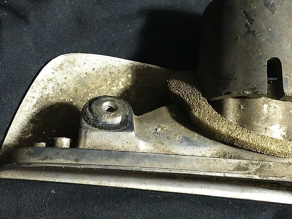 ~1963-65 Plymouth Sport Fury, luces de respaldo Belvedere ~ (2) USADAS, sin lentes Foto 2 de 4