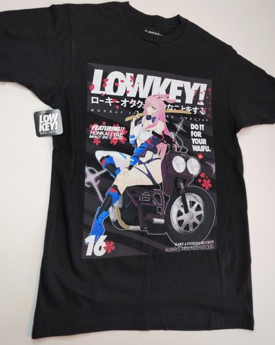 T-shirt grafica Lowkey Geeks nuova con etichette unisex taglia small nuovo anime Z1 - Foto 4 di 10