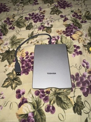 Toshiba USB 3.5'' Floppy Disk Drive PA3043U-1FDD