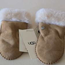 NWOT UGG SIZE 4-6 YEARS BOYS KIDS CHESTNUT SHEEPSKIN MITTENS 17396 95