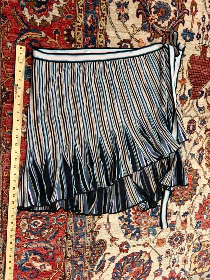 Saia Missoni Itália listrada malha envoltório multicolorida mistura de lã IT 42 EUA 6 babados He - Imagem 2 de 4