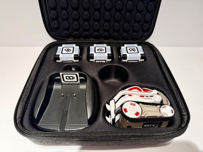 Anki Cozmo Robot Toy With Cubes Case and Charger New 500mah Battery