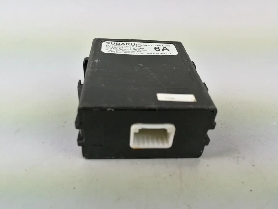2015 - 2018 Subaru Outback Keyless Entry Entrance Contol Module Unit 88035AL06A - Image 2 of 4