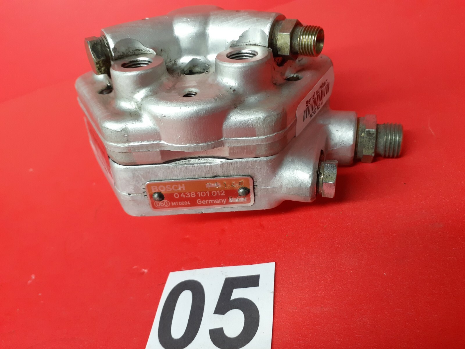 B5 Set Mercedes 190E 260E 300E 300SE Fuel Distributor Bosch 0438101012 OEM eBay
