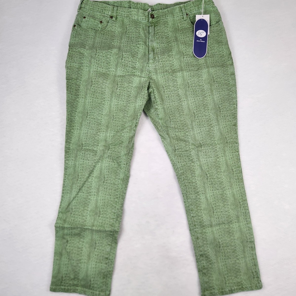 NWT - DG2 Diane Gilman Womens Stretch Green Snake Skin Print Pants