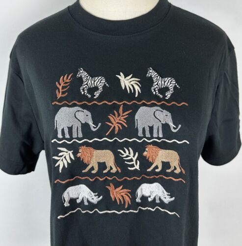 Vintage 90s Zoo Animals Embroidered T-Shirt S Safari Zebra Elephant Lion Rhino