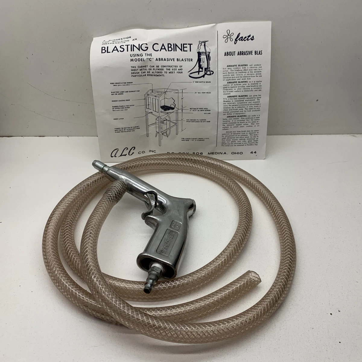 Sandy Jet Model C Abrasive Blaster Sand Blasting Cabinet Spray Gun