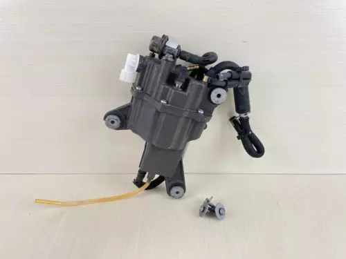 2013 Yamaha 40HP 4 Stroke Outboard Float Chamber Assembly VST 6BG-14180-20-00