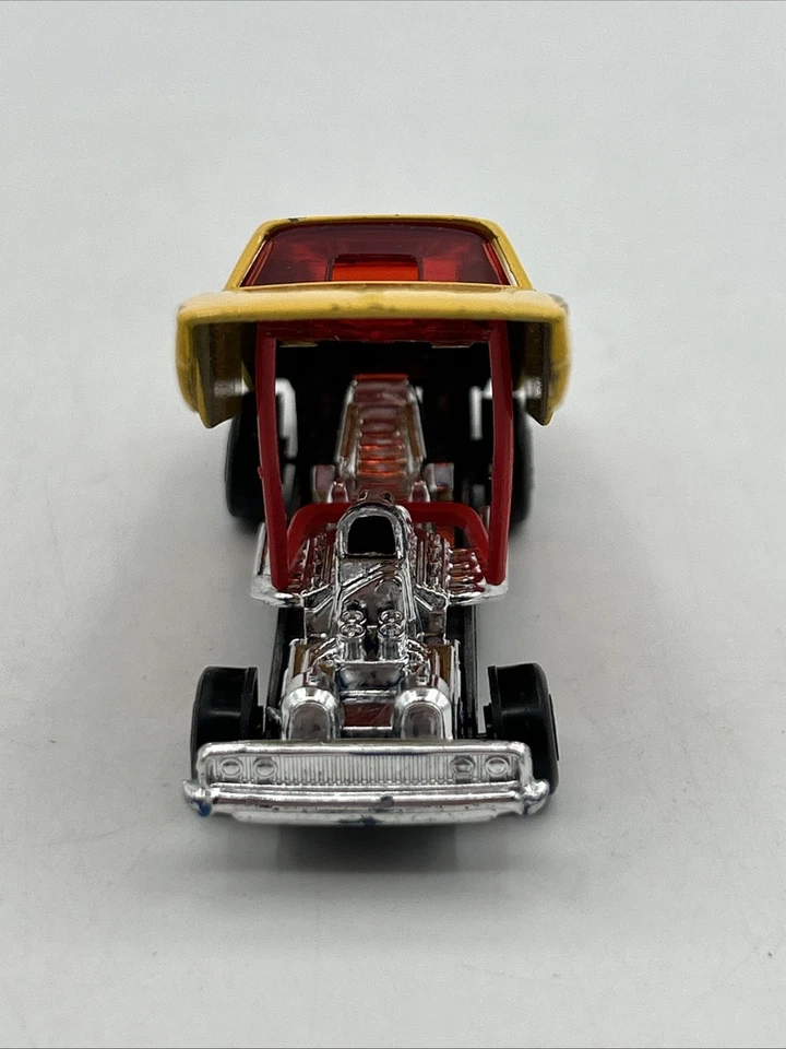 Vintage 1971 Matchbox No. V HOT SMOKER Dodge Charger Funny Yellow Car Lesney - Image 2 of 4