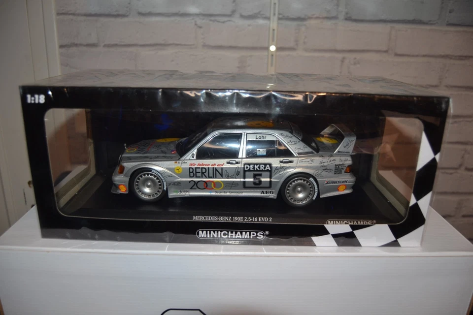 MINICHAMPS  1/18   Mercedes 190E 2.5 16V EVO 2 DTM 1992. 204Ex   Ref: 155923605 - Photo 2/4
