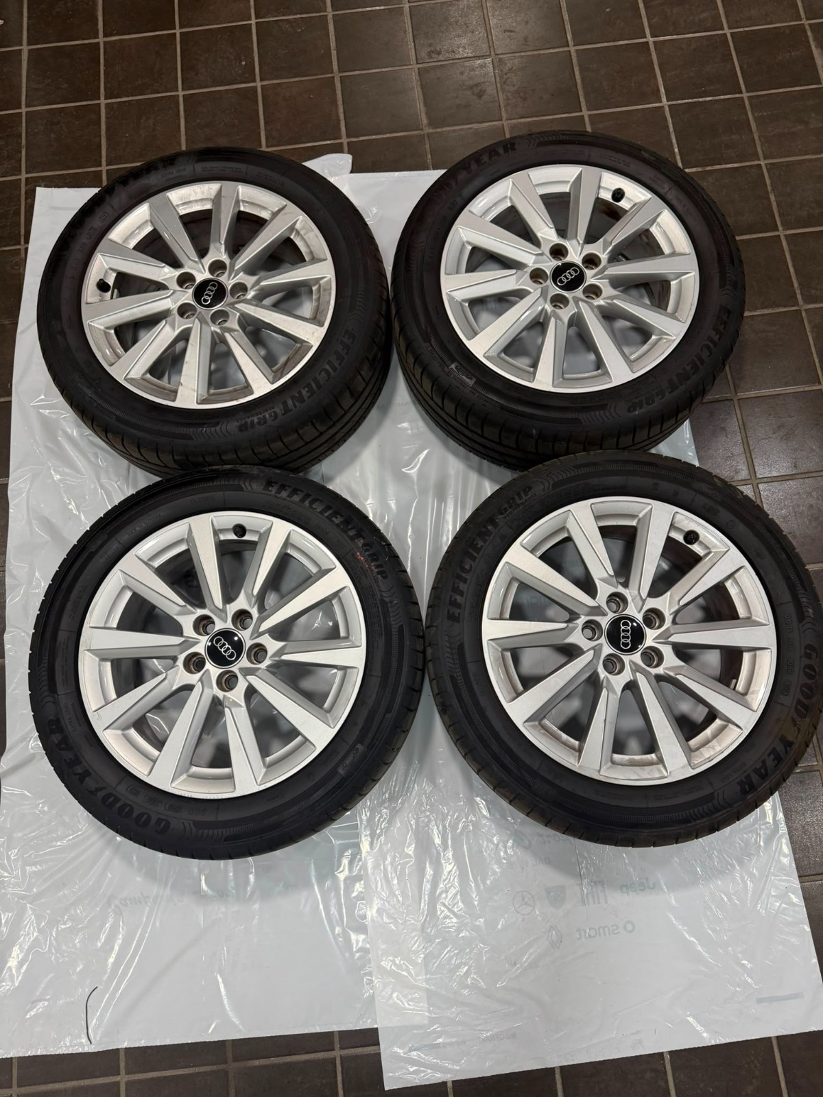 KIT CERCHI LEGA AUDI + GOMME GOODYEAR 195/55 R16