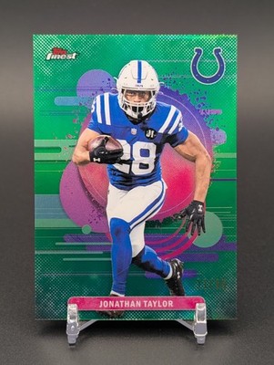 JONATHAN TAYLOR - 2025 Topps Finest #154 Uncommon Green Refractor /35 Colts