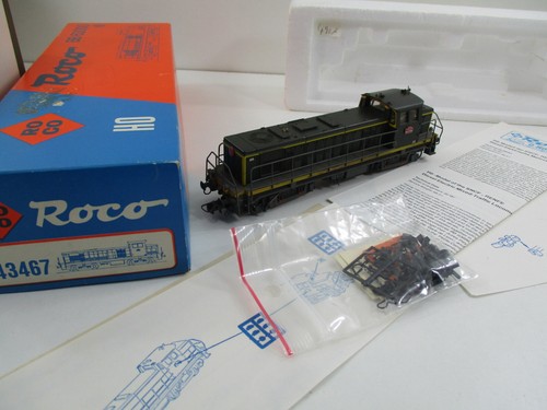 HO ROCO 43469 - Diesel Locomotive RENFE BB307 - Functional, Lighted, In