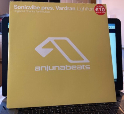 Sonicvibe Pres. Vardran    Lightform 12''  (Anjunabeats)   2007 trance