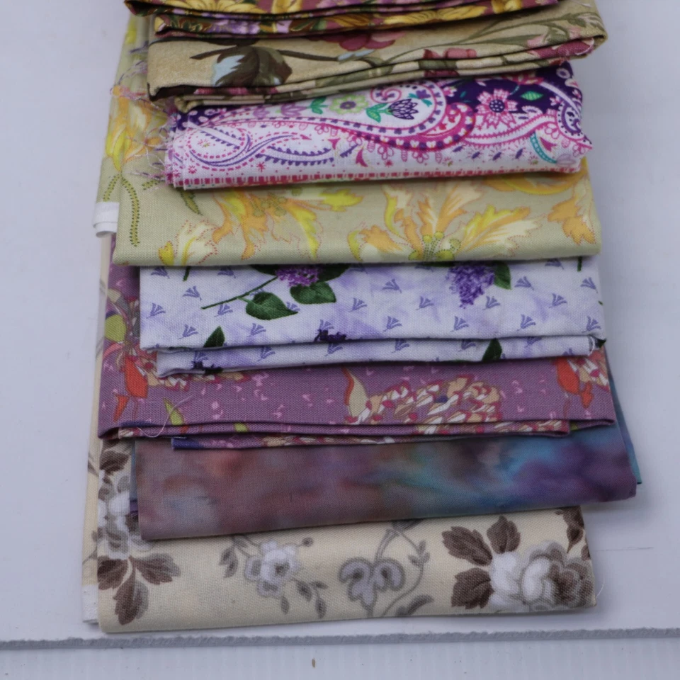 50+ piezas de tela artesanal para acolchado de algodón April Cornell y más + patrones adicionales Foto 2 de 4