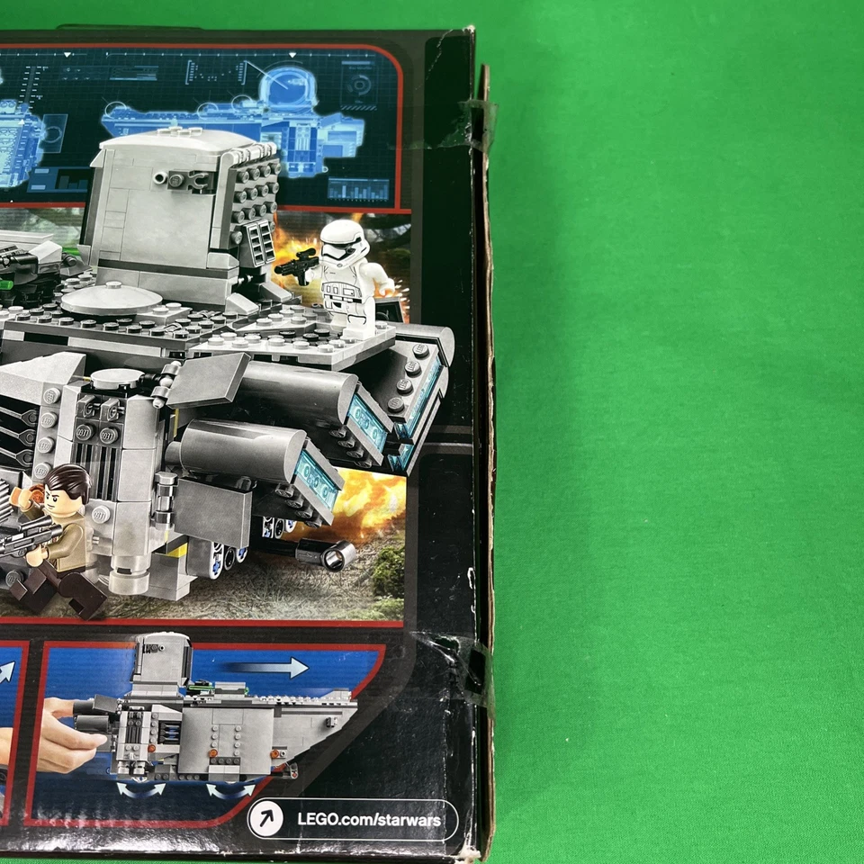 Lego Star Wars First Order Transporter (75103) New SEALED - Image 4 of 4