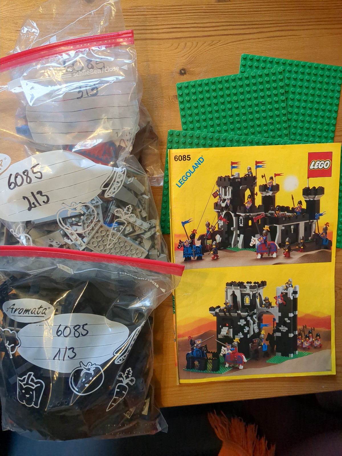 Vintage LEGO Castle: Black Monarch's Castle (6085) - Nahezu Vollständig