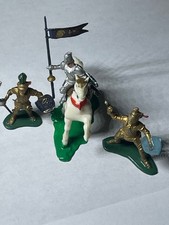 Marx Medieval Knights 4, 1.5"-1966 Castle Playset/Milton Bradley Seige 009