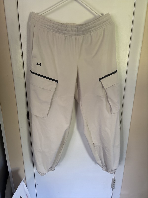 Under Armour UA Womens Unstoppable Woven Joggers Pants Size Large Beige