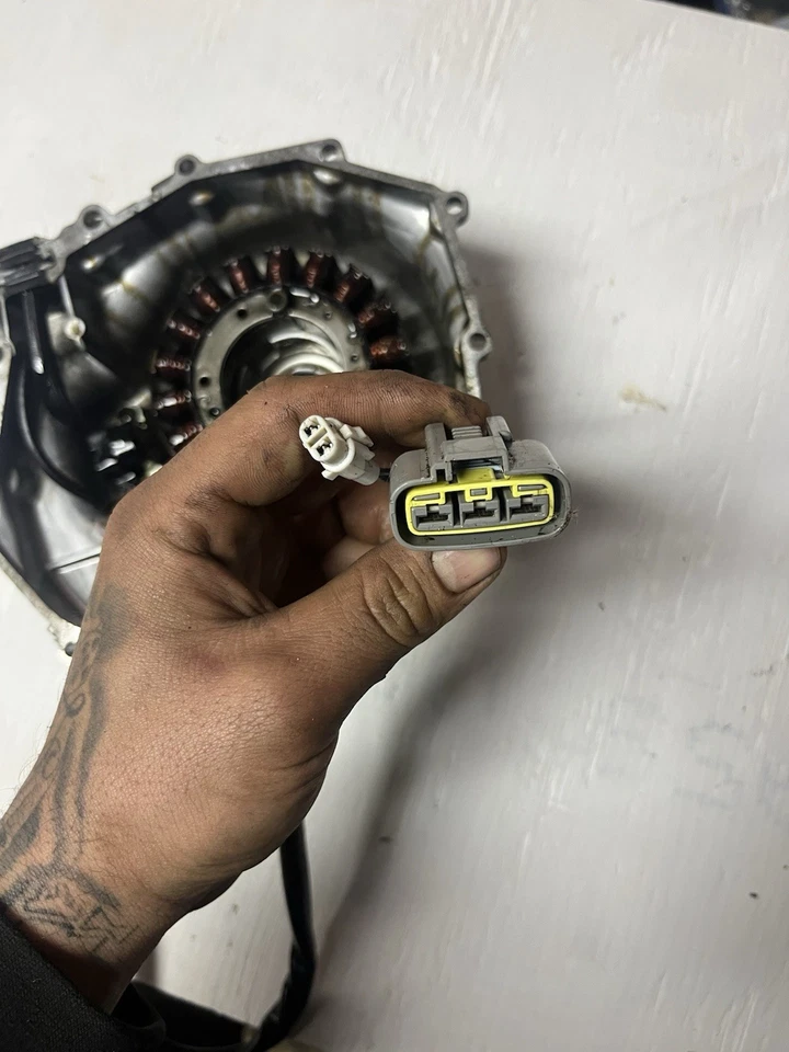 Yamaha Rx1 2003 OEM cubierta de estator y estator 8FA-81410-00-00 SY79 Foto 2 de 4