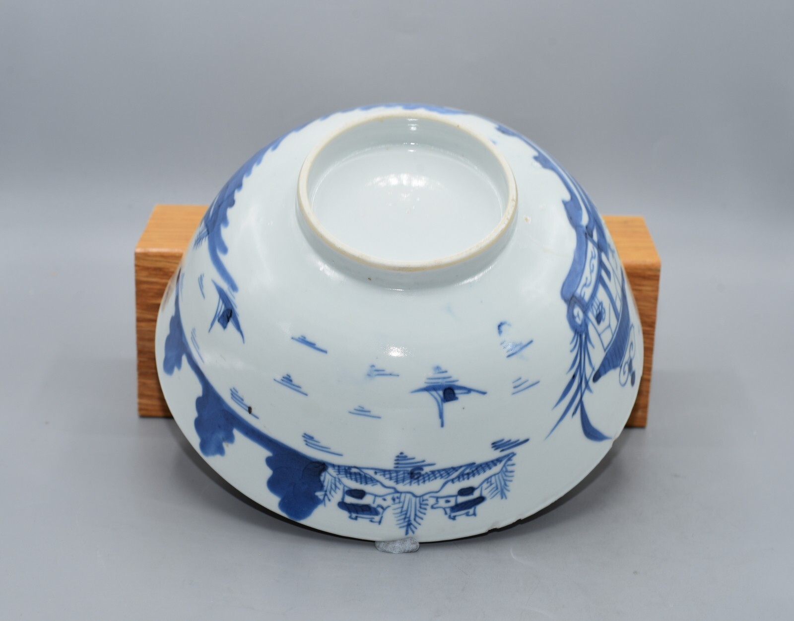 18THC CENTURY ANTIQUE CHINESE BLUE & WHITE PORCELAIN BOWL TEMPLE LAKE