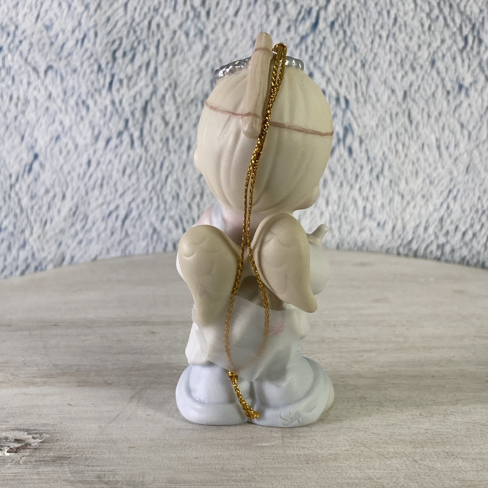 Precious Moments 1996 Christmas Ornament 183369 Peace On Earth Anyway W Box W47