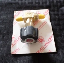 Sigma Aldrich Lecture Bottle Control Valve for 1/4" Hose, Brass, Z146943