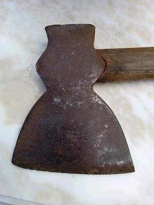 Antique Underhill Edge Tool Co. Hatchet Nashua NH 5.75'' x 4.75'' Axe Head