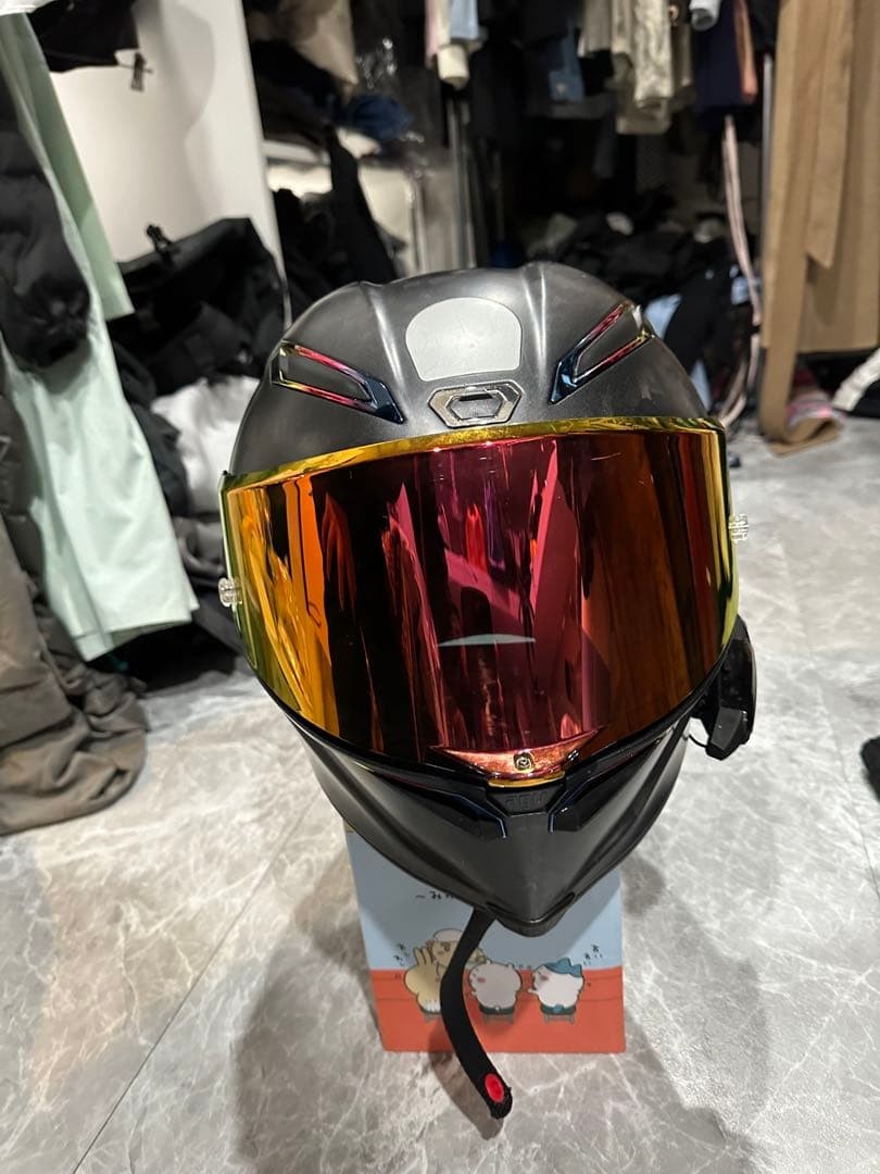 agv pista gp rr 75 Anno Limited Edition Carbon Helmet The exclusive 360 Adaptive Fit system allows for complete customization of the interior padding and provides the option to select the ideal thickness in the upper area of the head AGV Pista GP RR Anno