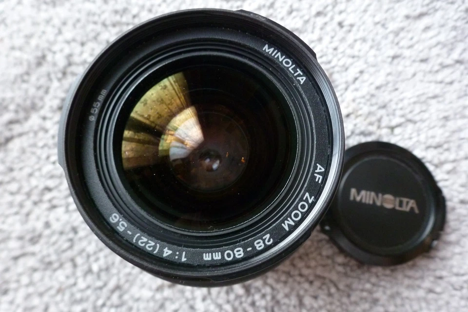 Minolta AF 28-80mm f/3.5-5.6 fast AF. Excellent, lightweight, compact zoom w/cap - Photo 2/4