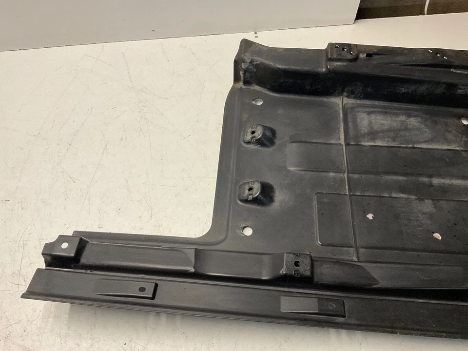 Audi Q5 2009 cubierta suelo derecho 8R0825208B Foto 2 de 4