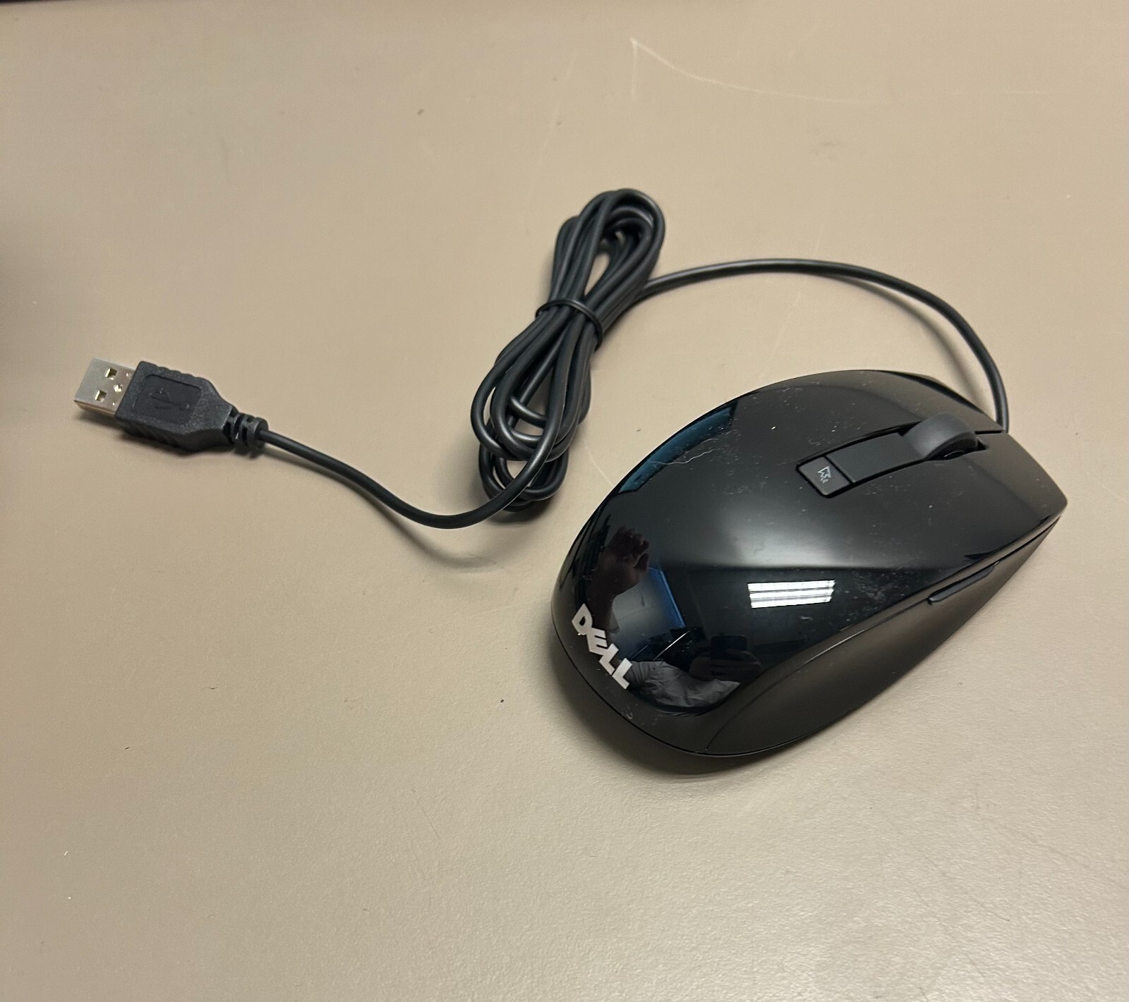 Used Dell MS116-BK Wired USB Optical Mouse in Sleek Black Design
