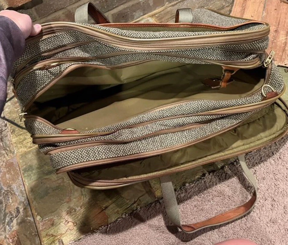 Vintage Hartmann Tweed Clothing carry on - Image 3 of 3