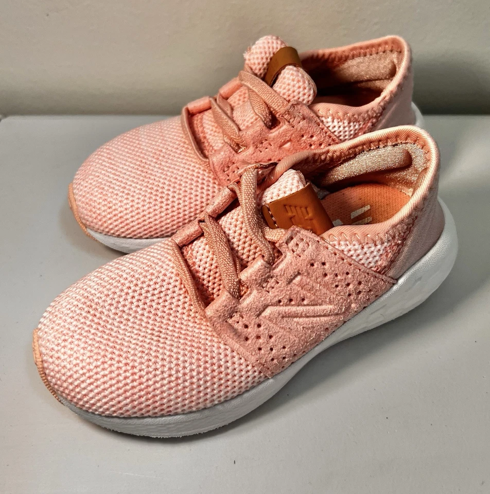 New Balance Sz 7 Kids Baby Infant Toddler Light Pink Slip On Running Shoes Girls - Image 2 of 4